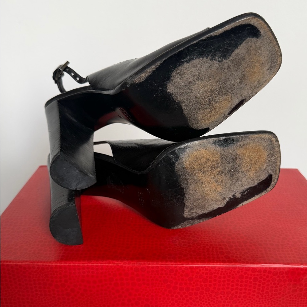 Gucci Women's Classic Black Leather Slingback Heels - Picture 5 of 8